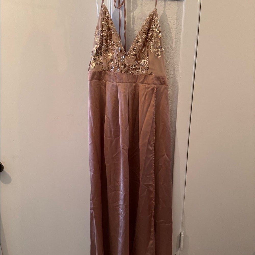 Elegant Sequin Gown in Rose Gold